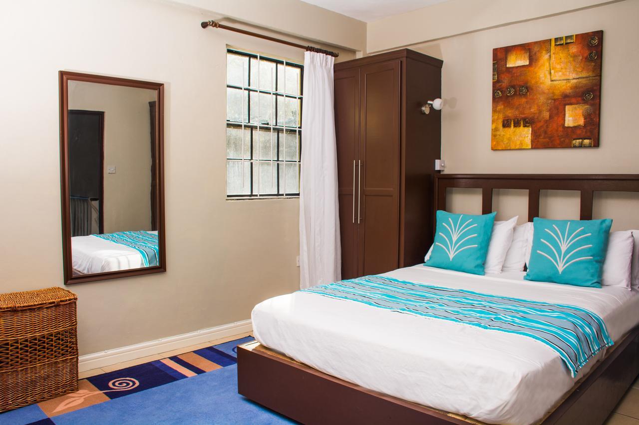 Heavenly Suites La Feuillet Екстер'єр фото