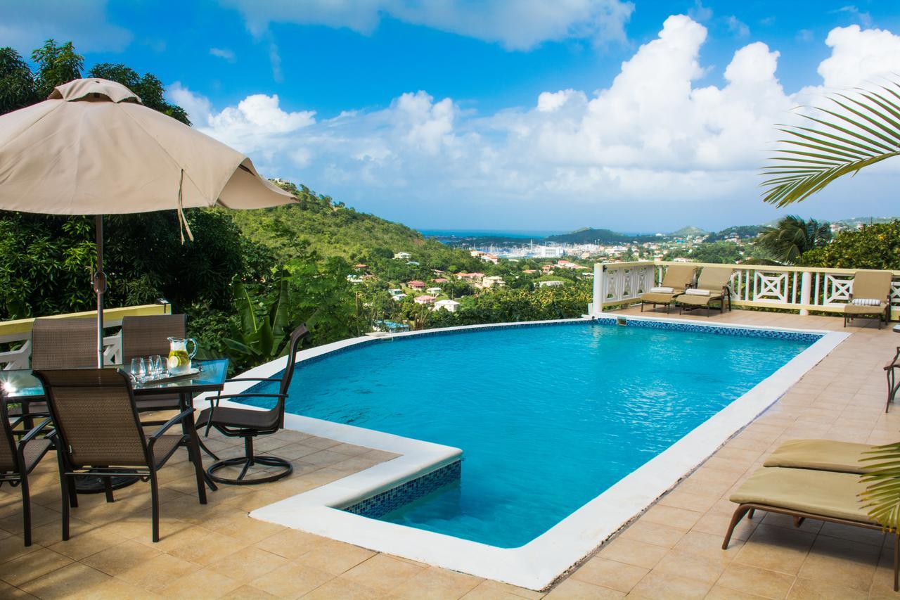 Heavenly Suites La Feuillet Екстер'єр фото